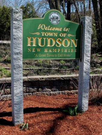 welcome to hudson sign